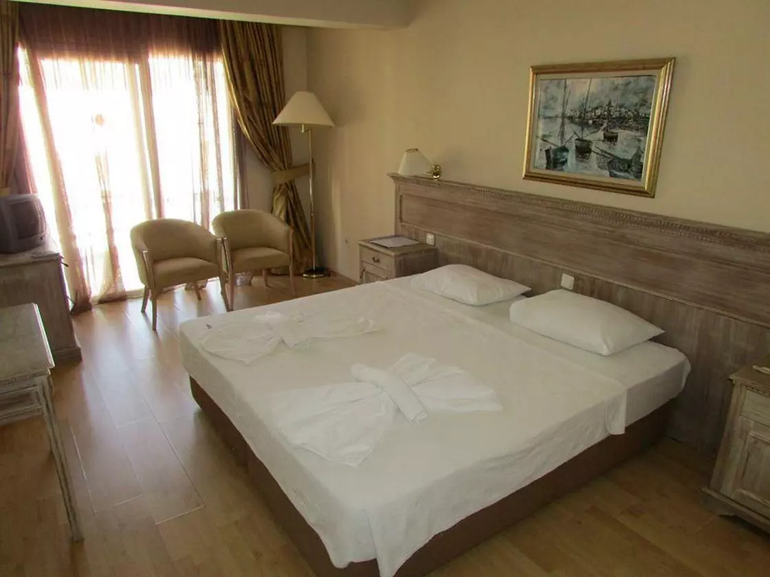 SUNCLUB_SHABAVIZ (12).jpg